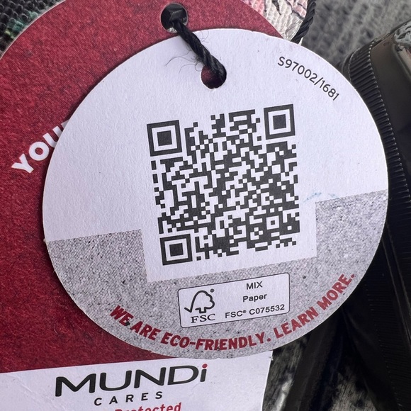 Mundi Crossbody Wallet Butterflies Summer Styling Accessories RIFD Protected - Picture 4 of 16